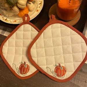 Allen Roth pot holders